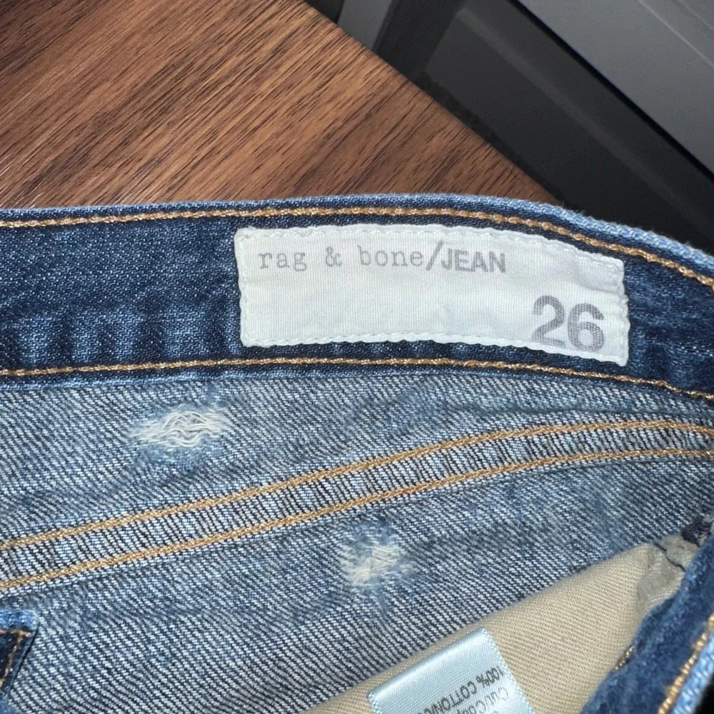 Rag & Bone JEAN Distressed Cut-Off Denim Shorts Blue Size 26 Medium Wash